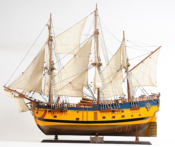 Old Modern Handicrafts - HMS Endeavour Painted Ship Model