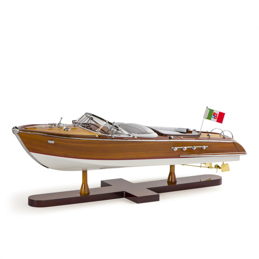 Authentic Models - Aquarama Speedboat Model