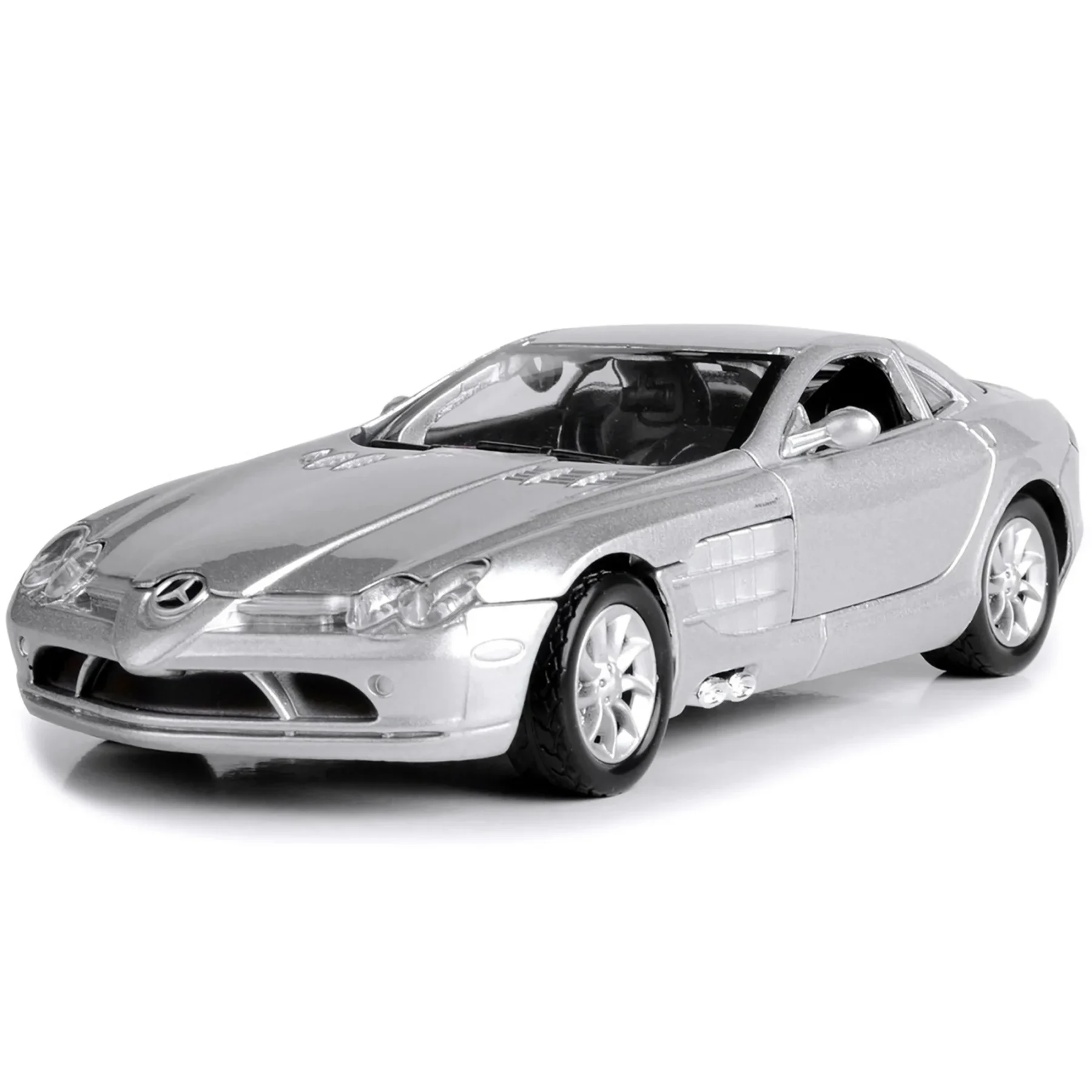 Motormax - Mercedes McLaren SLR Silver 1/24 Diecast Model Car