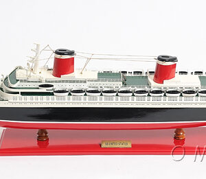 Old Modern Handicrafts - C082, Ss United States, 32 x 4 x 9 Inches - Multicolored